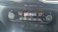 Nissan Juke 1.0 DiG-T Tekna 5dr DCT Petrol Hatchback